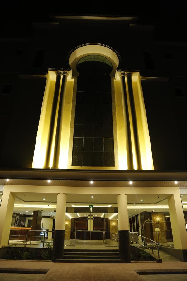 Flora Hotel Suite 2 فلورا2 للشقق المخدومة ริยาดห์ ภายนอก รูปภาพ