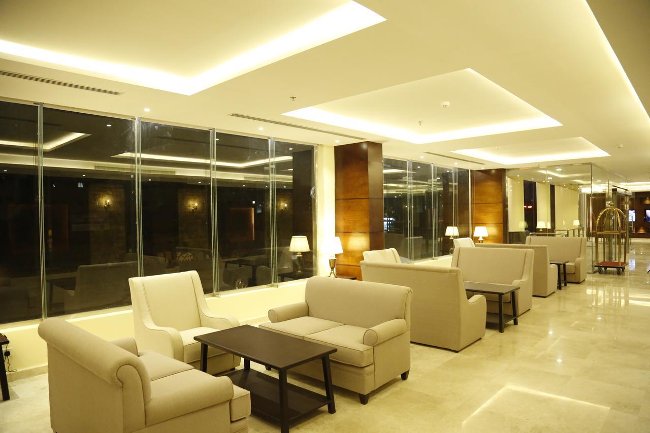 Flora Hotel Suite 2 فلورا2 للشقق المخدومة ริยาดห์ ภายนอก รูปภาพ