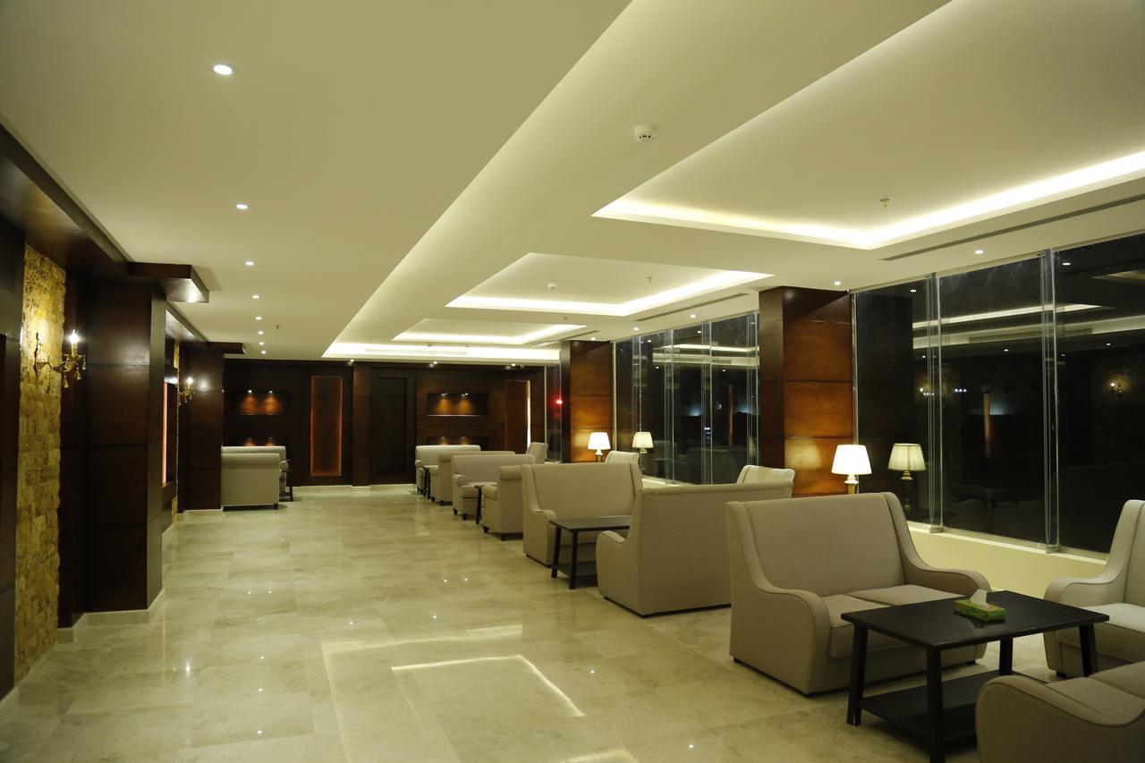 Flora Hotel Suite 2 فلورا2 للشقق المخدومة ริยาดห์ ภายนอก รูปภาพ