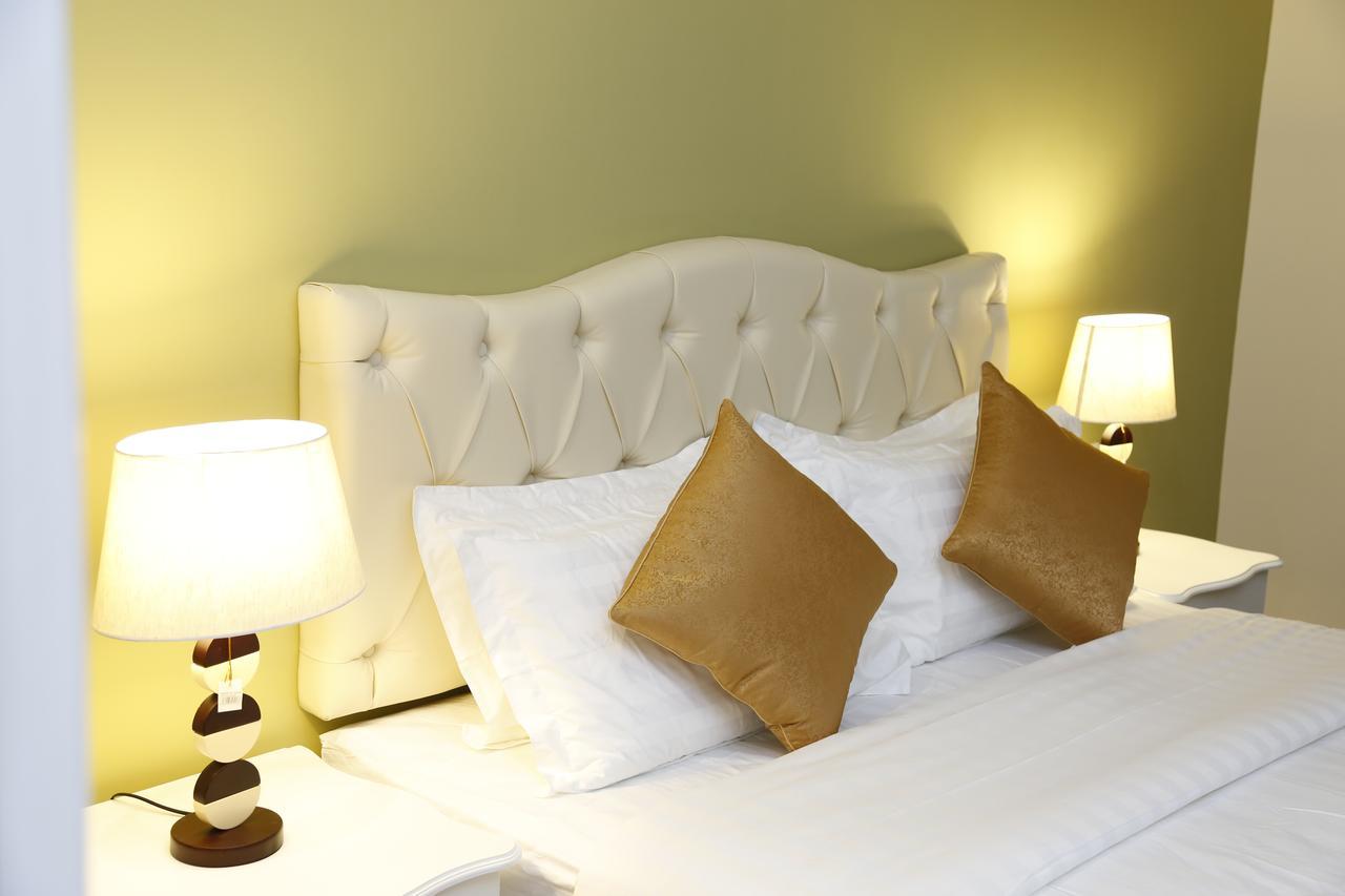 Flora Hotel Suite 2 فلورا2 للشقق المخدومة ริยาดห์ ภายนอก รูปภาพ