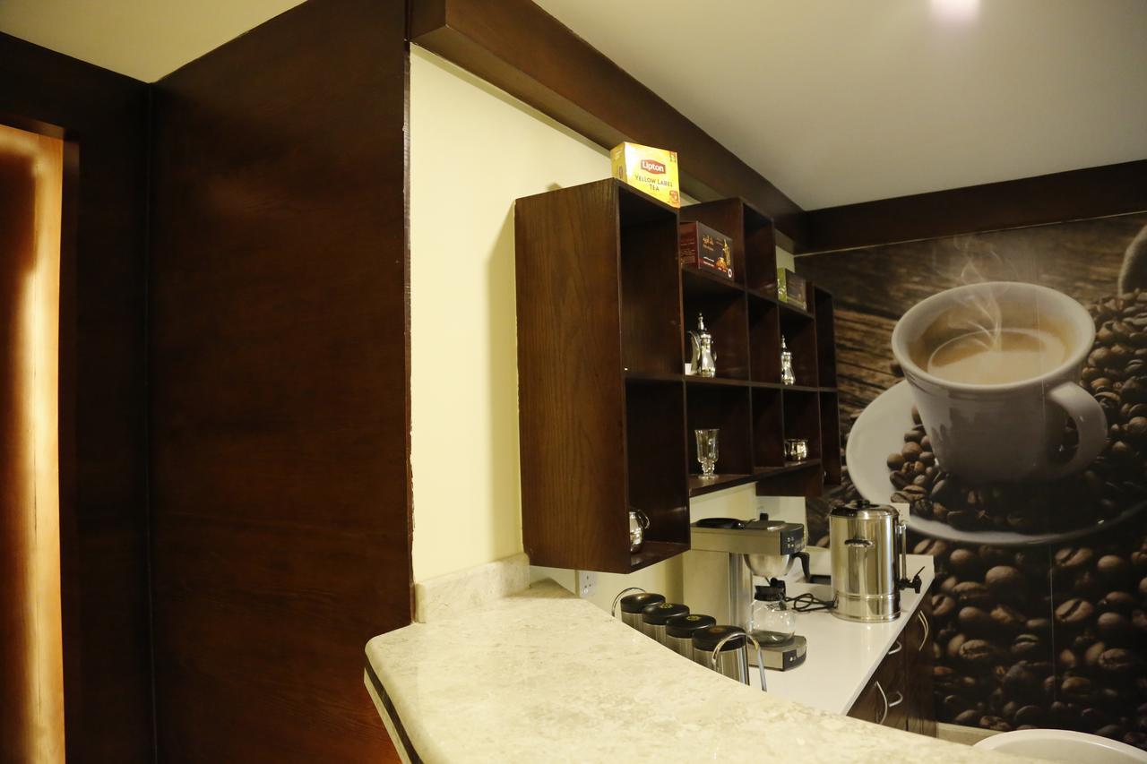 Flora Hotel Suite 2 فلورا2 للشقق المخدومة ริยาดห์ ภายนอก รูปภาพ